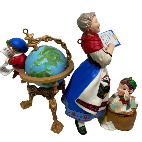 Hallmark 2001 Lettera Globus & Mrs Claus Ornament Club Set – 3 Pieces w/Box - Picture 5 of 10